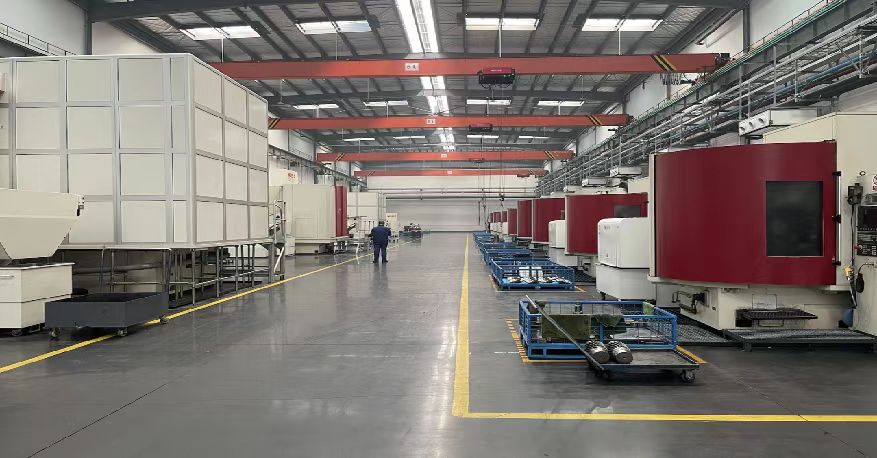 CNC gear hobbing machine -- ISO 1328 precision gear manufacturing